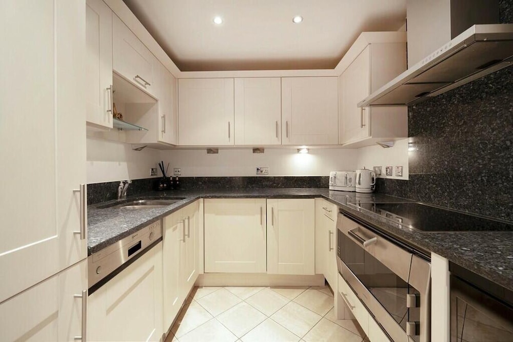 Riverside Retreat in Central London