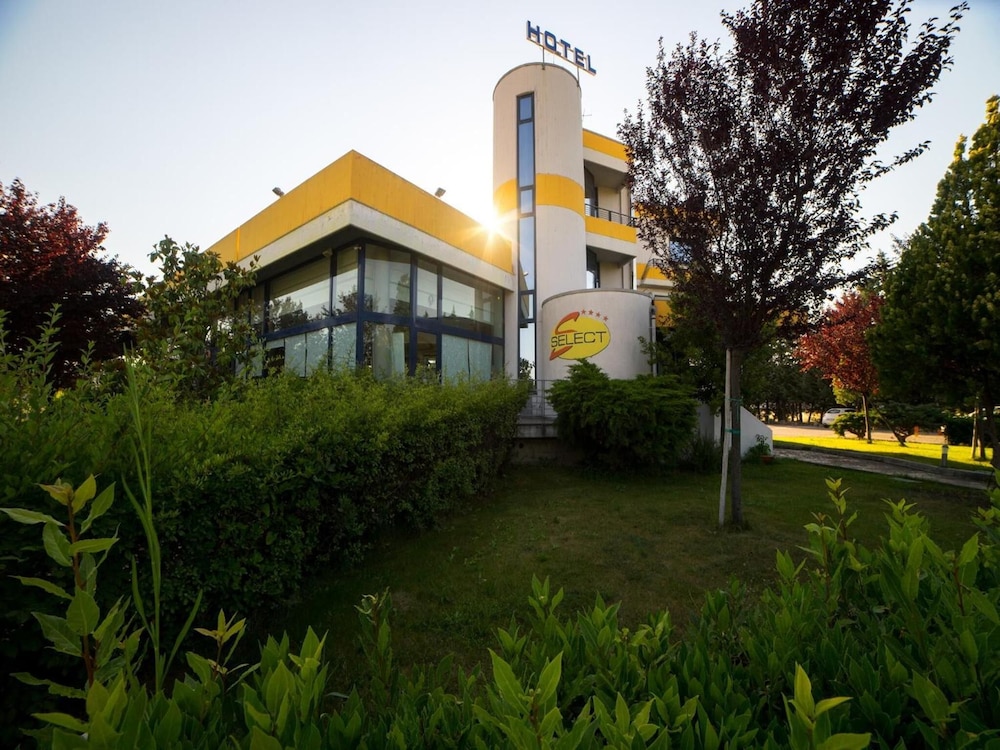 Hotel Select Wellness & Spa