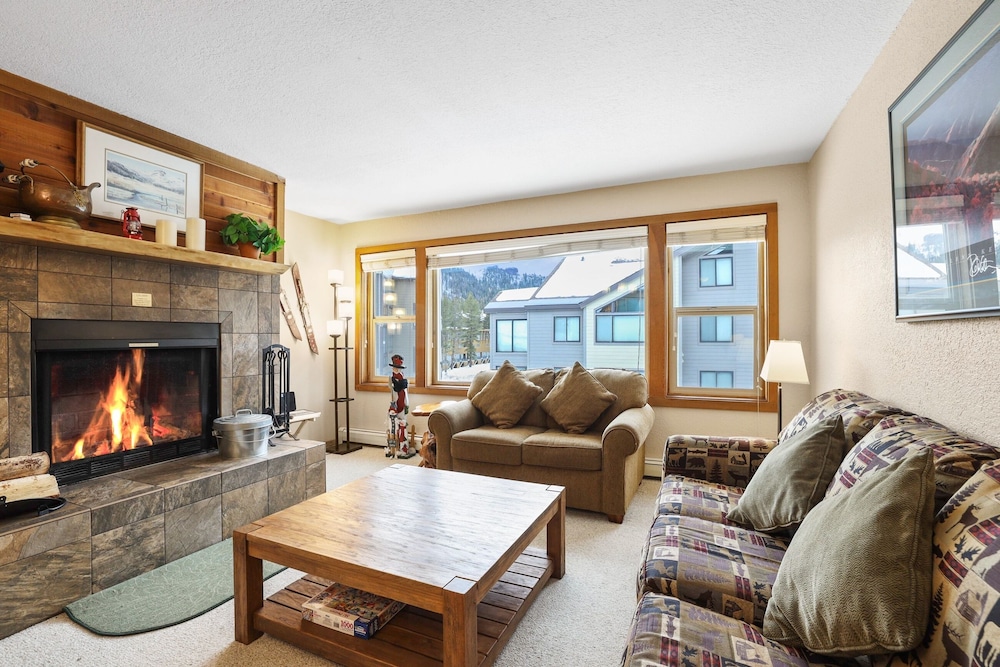 2 Bedroom Kirkwood Condo Across the Street from Village 2 Condo