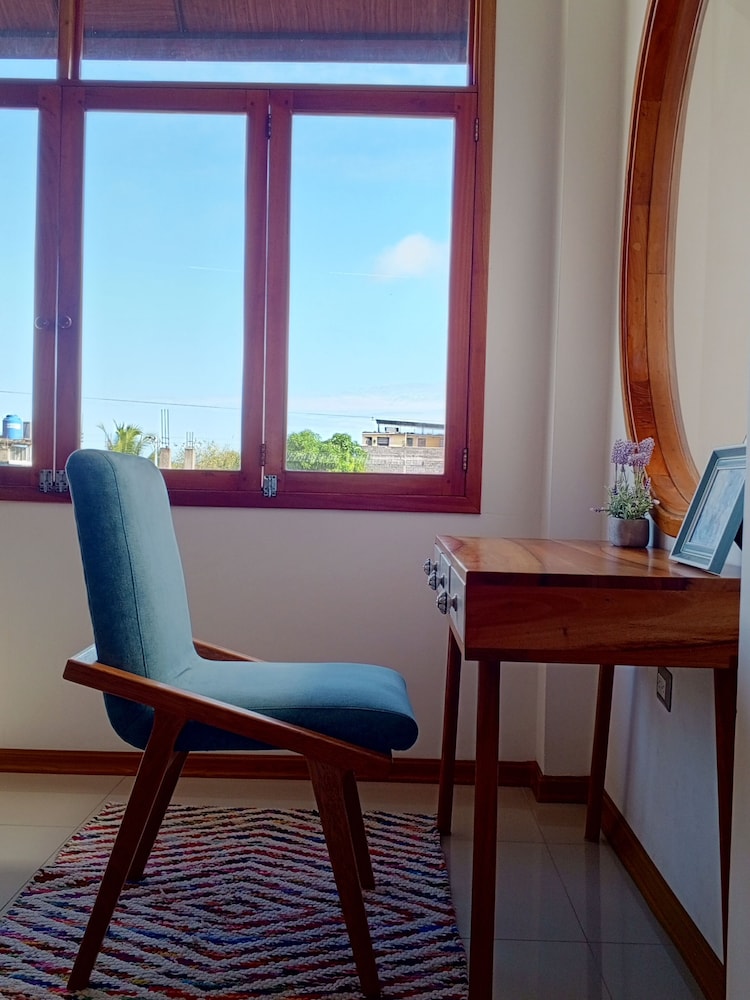 Galapagos Coliving Ecuador Casa Tuna