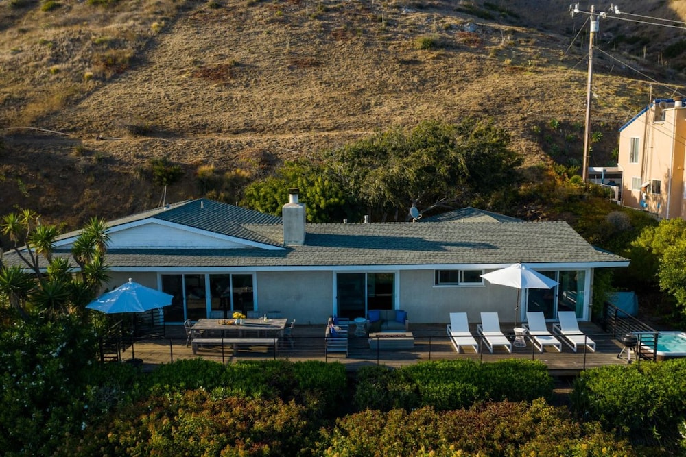 Bluff by Avantstay Gorgeous Malibu Getaway w/ Hot Tub Spectacular Ocean Views - Property Image 4