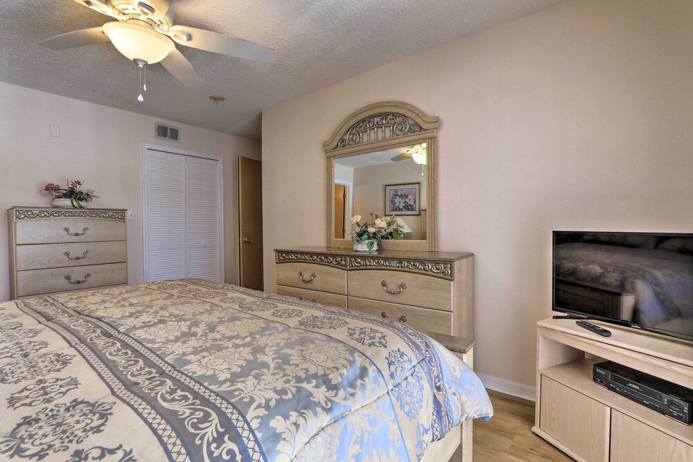 Close to Disney + Resort Perks: Kissimmee Condo view 5