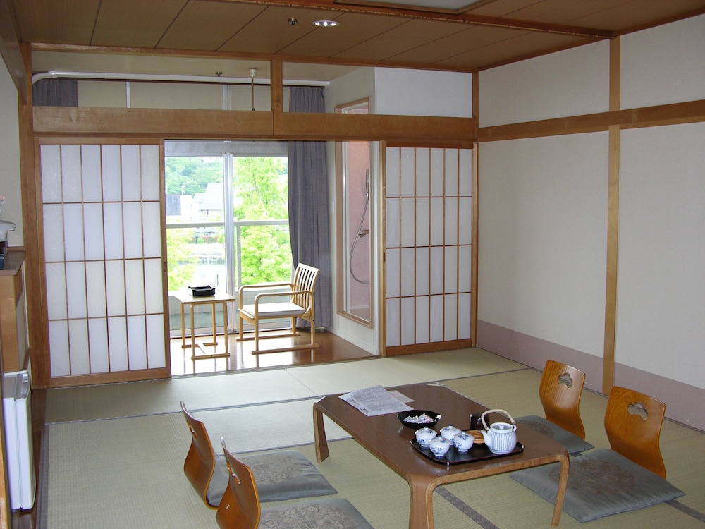 Biwako Grand Hotel