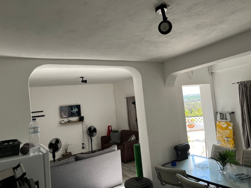 Arma o de Pera Nice Flat Terrace View