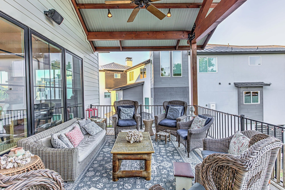 Immaculate Waterfront Home for 16 w/ Private Dock!