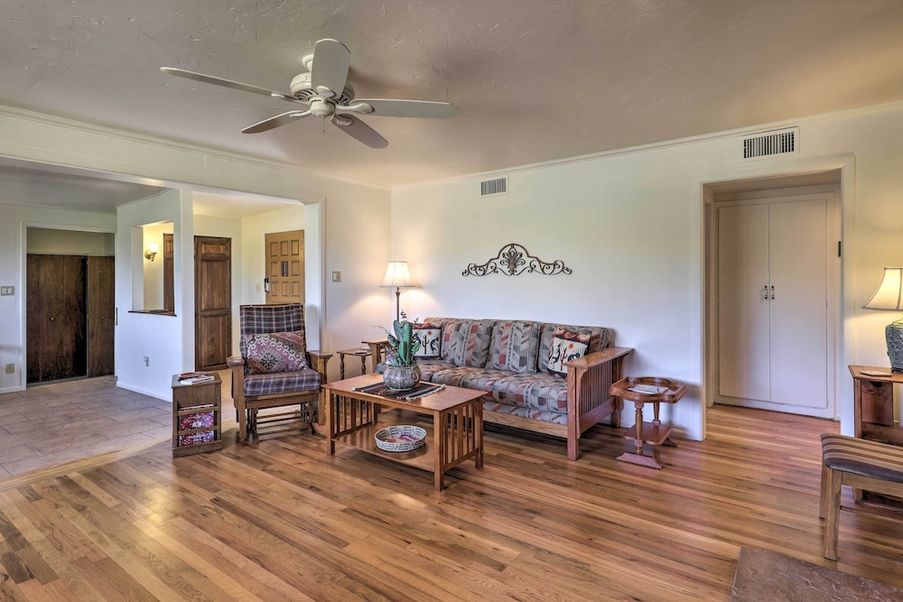 Walk to Watson Lake: Private Prescott Home!
