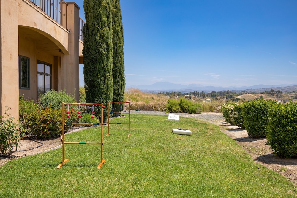 Palazzo Del Sol By Avantstay Breathtaking Home w Mountain Views Hot Tub