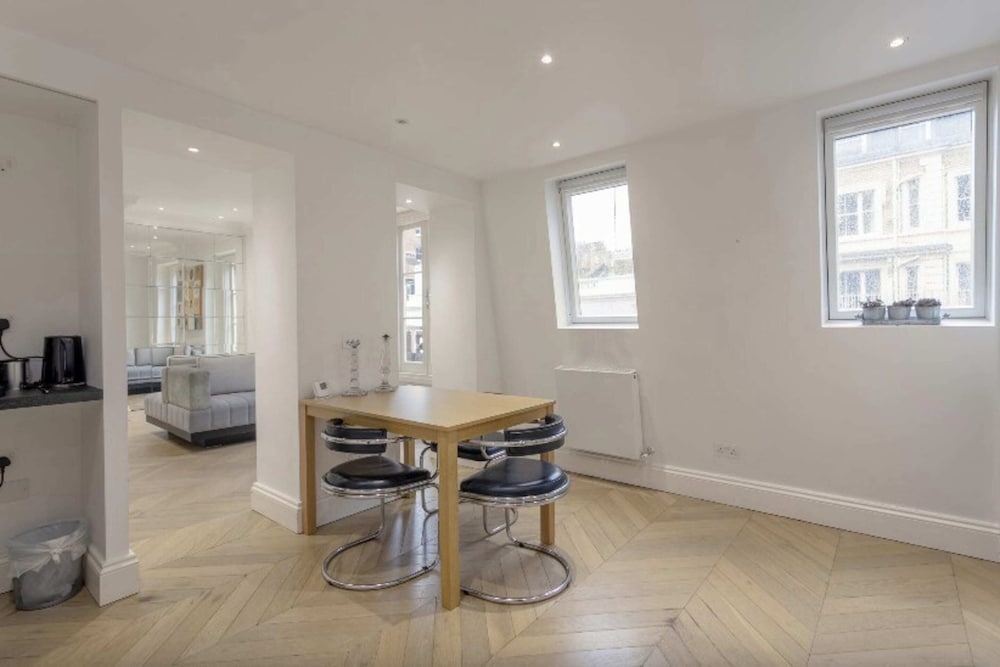 Elegant 1 Bedroom Apartment in South Kensington
