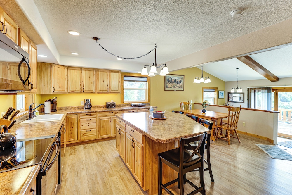 'hayward Valley House' Black Hills Family Retreat
