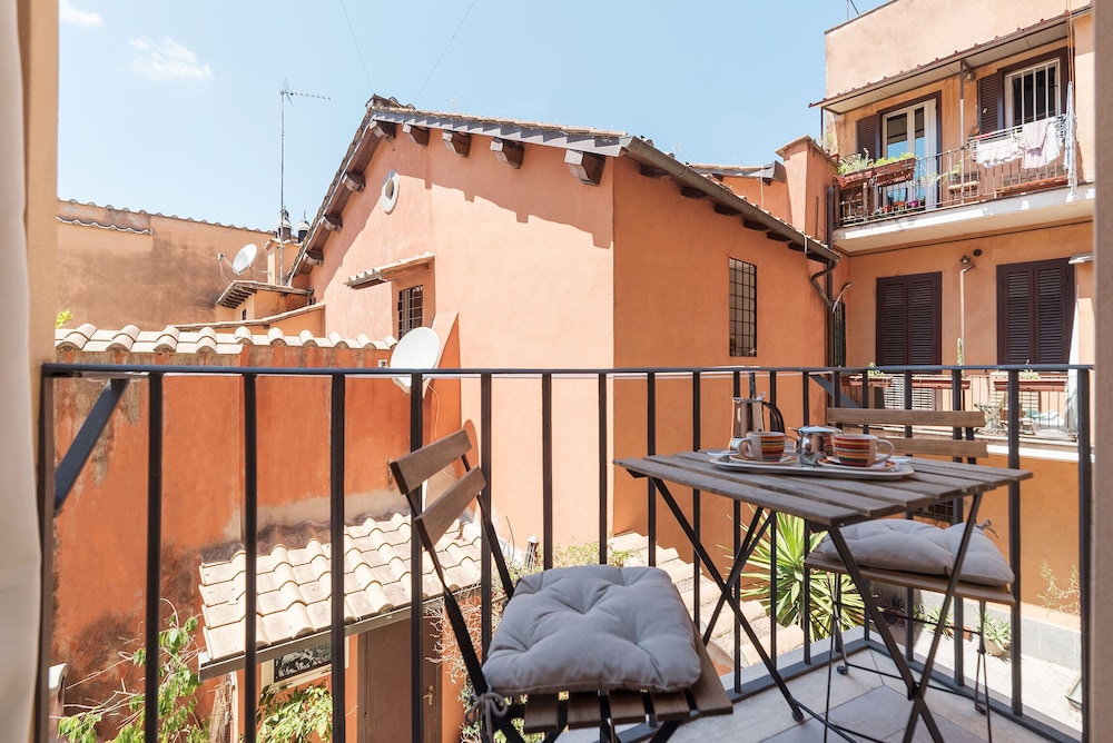 Luxurious Apartment Heart of Trastevere