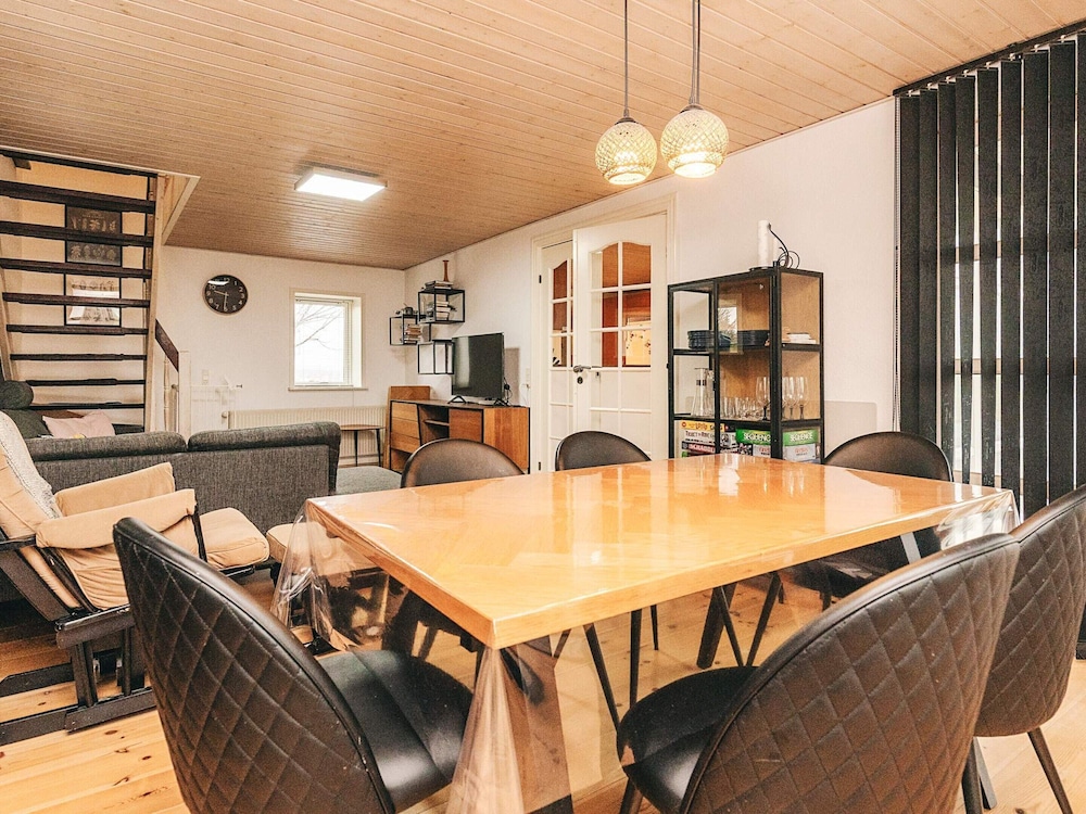 6 Person Holiday Home in Snedsted