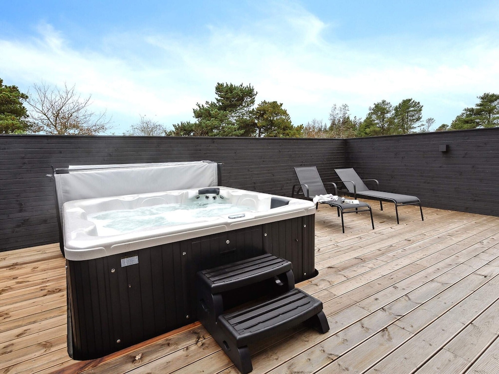 5 Star Holiday Home in Lokken