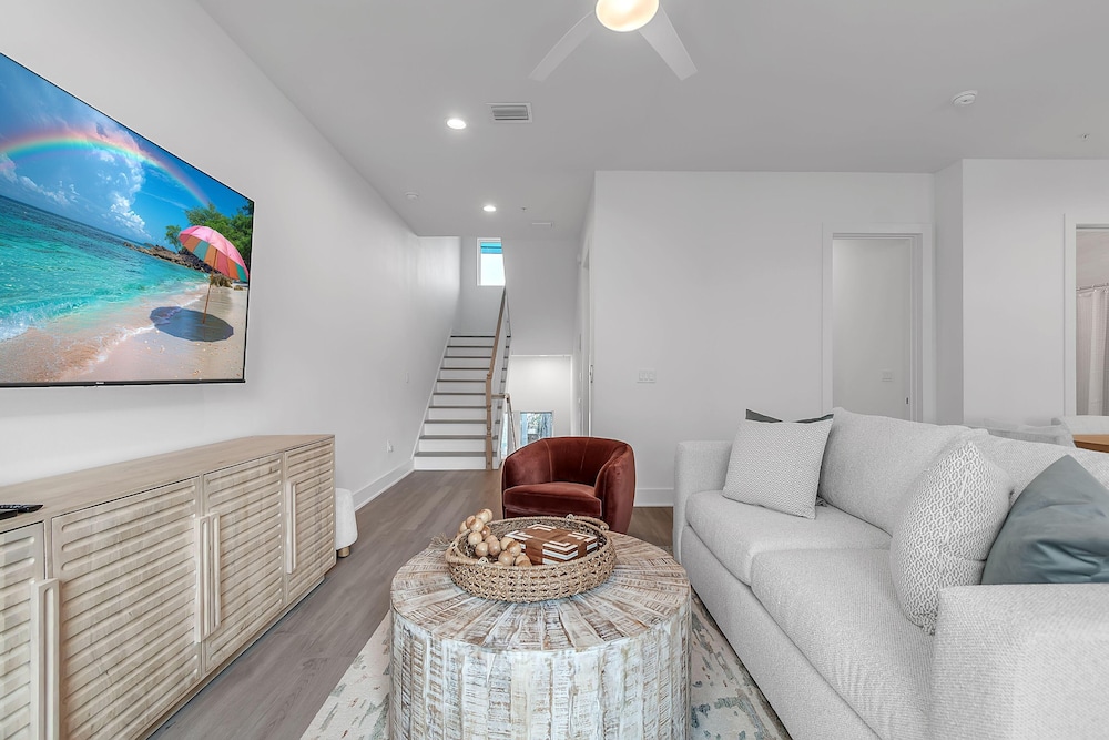 Azul Townhomes A4 - Sunset