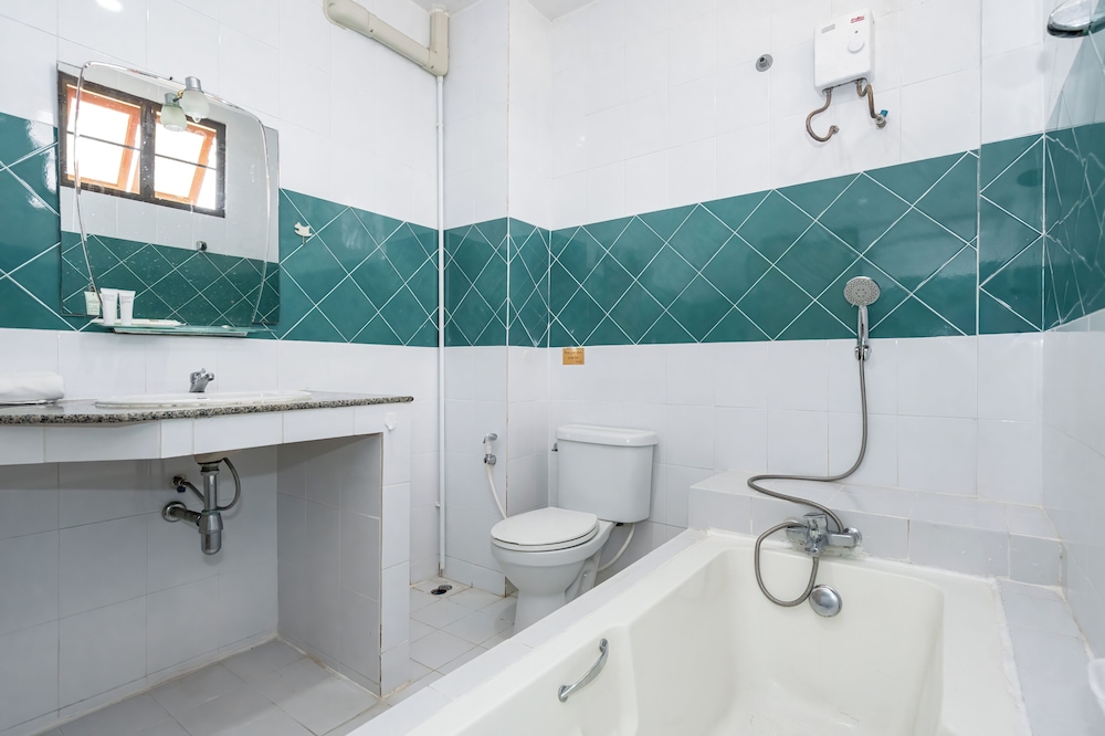 Chernin Apartment Suites