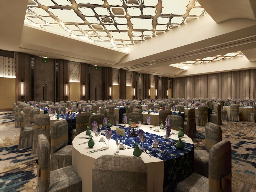 meeting & event spaces