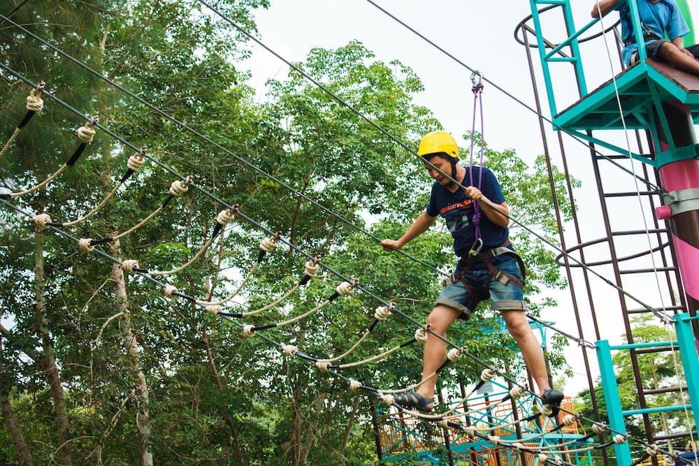 Brookside Valley Resort