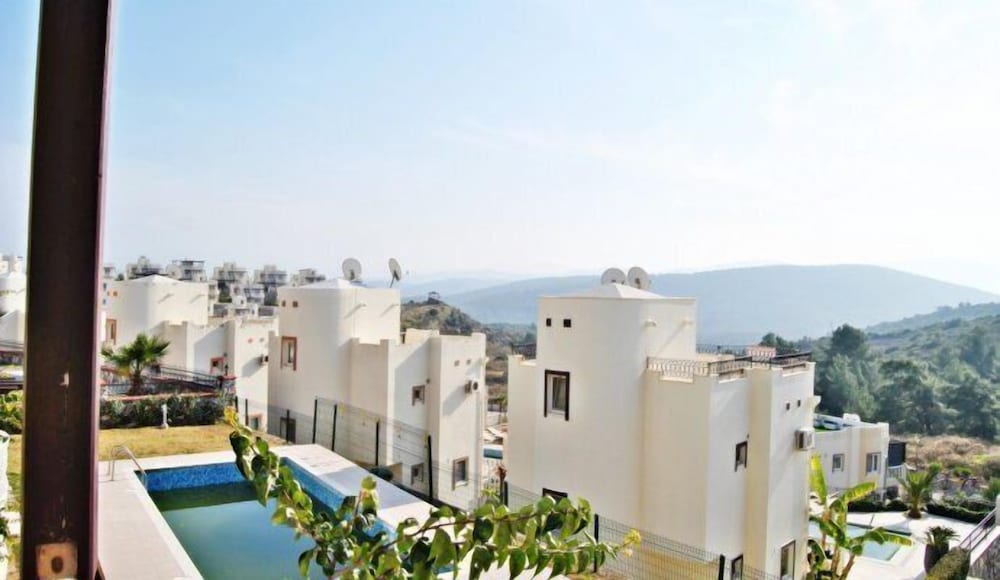 Turquoise Residence 3 Bedrooms with Pool