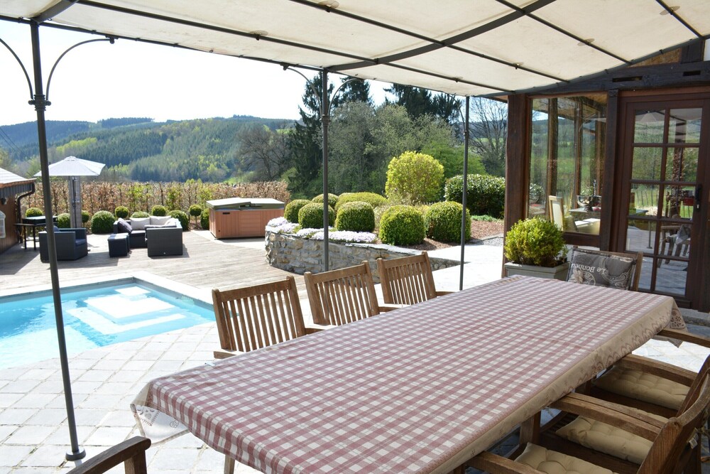 Farmhouse in Belgium Near Lake Coo & Jacuzzi
