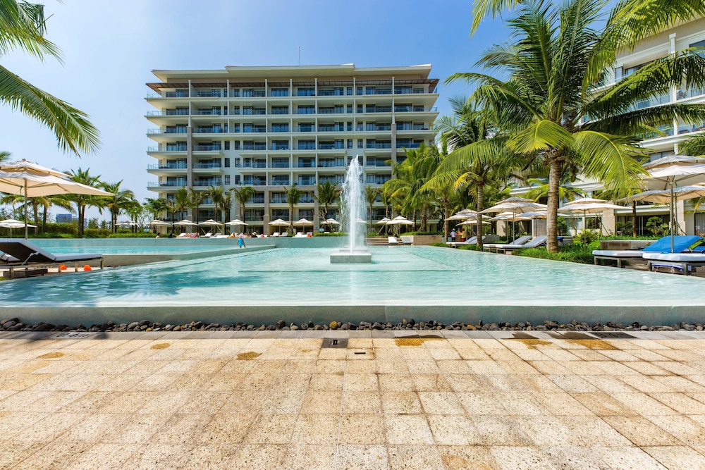 Vacation Homes Pool Villa