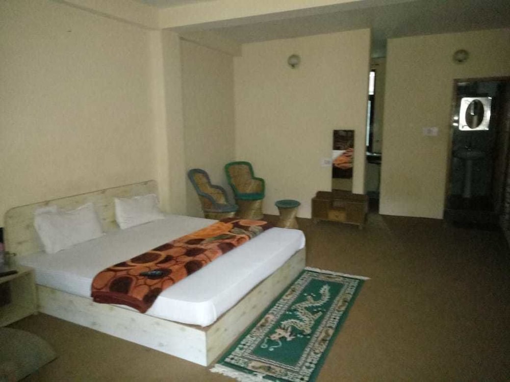 Riverside Guest House