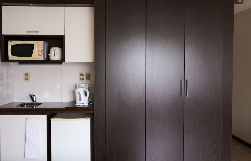 27 Suites Apart Hotel