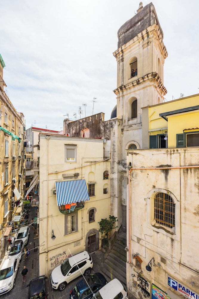 La Casa di Famiglia by Napoliapartments