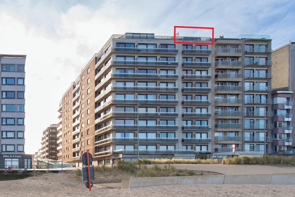 Apartment in Middelkerke Near the Beach