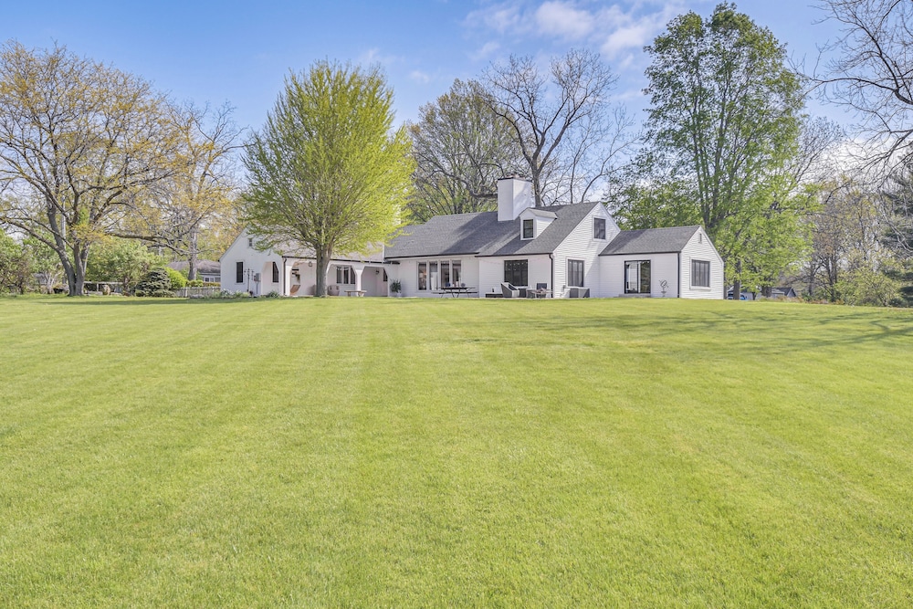 Galesburg Vacations - Knoxville Area Getaway on 22 Acres w/ Pond Access! - Property Image 1