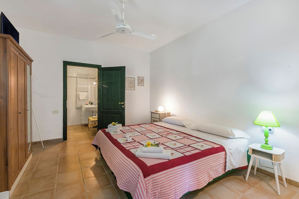 Relaxing Family Podere Delle Rose Pool & Garden