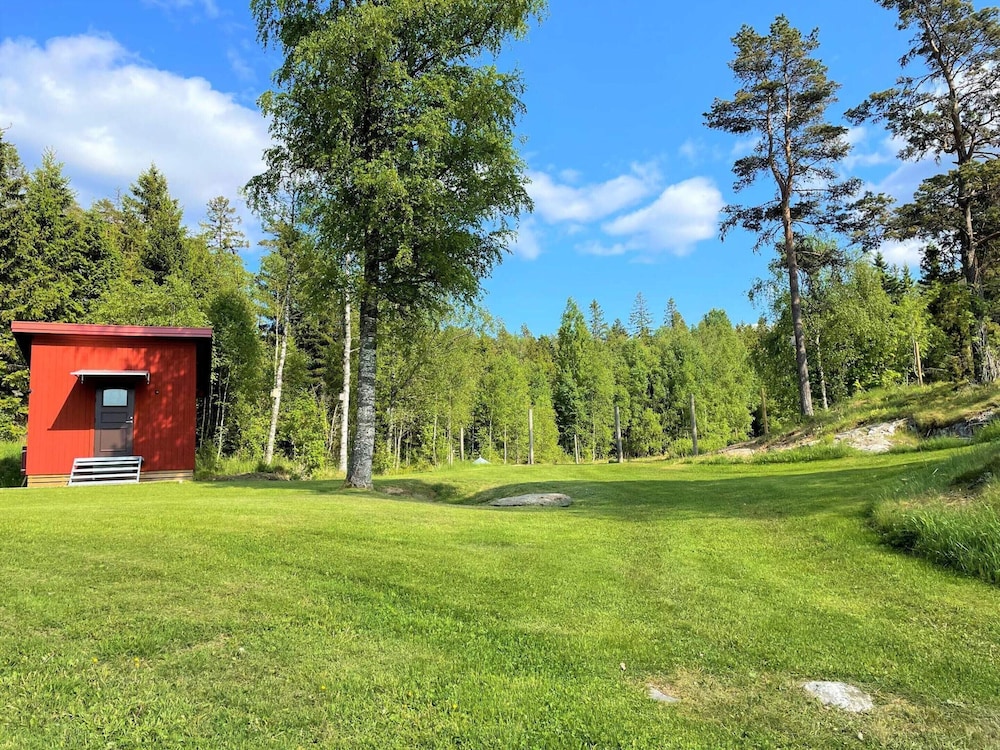 2 Person Holiday Home in Fargelanda-by Traum