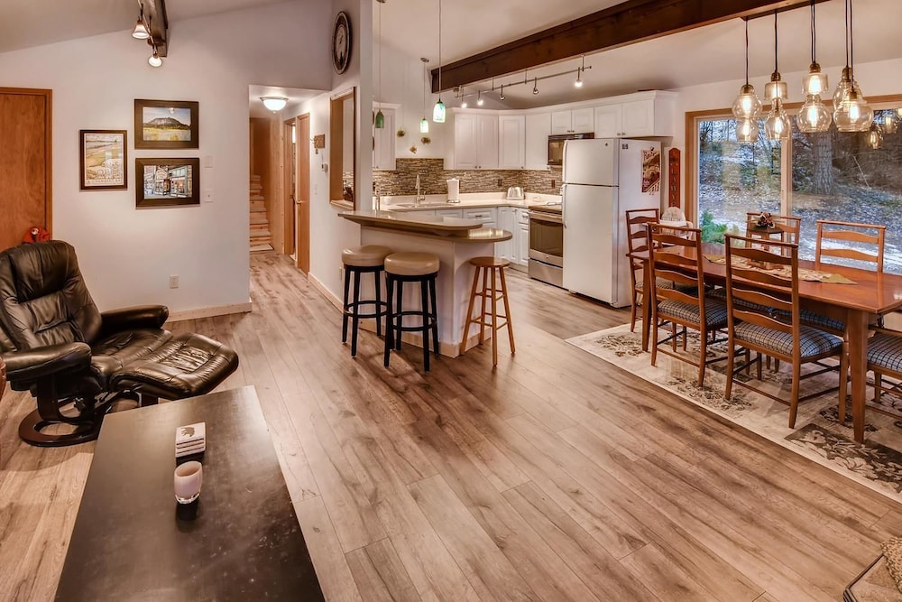Beechwood Lakehouse