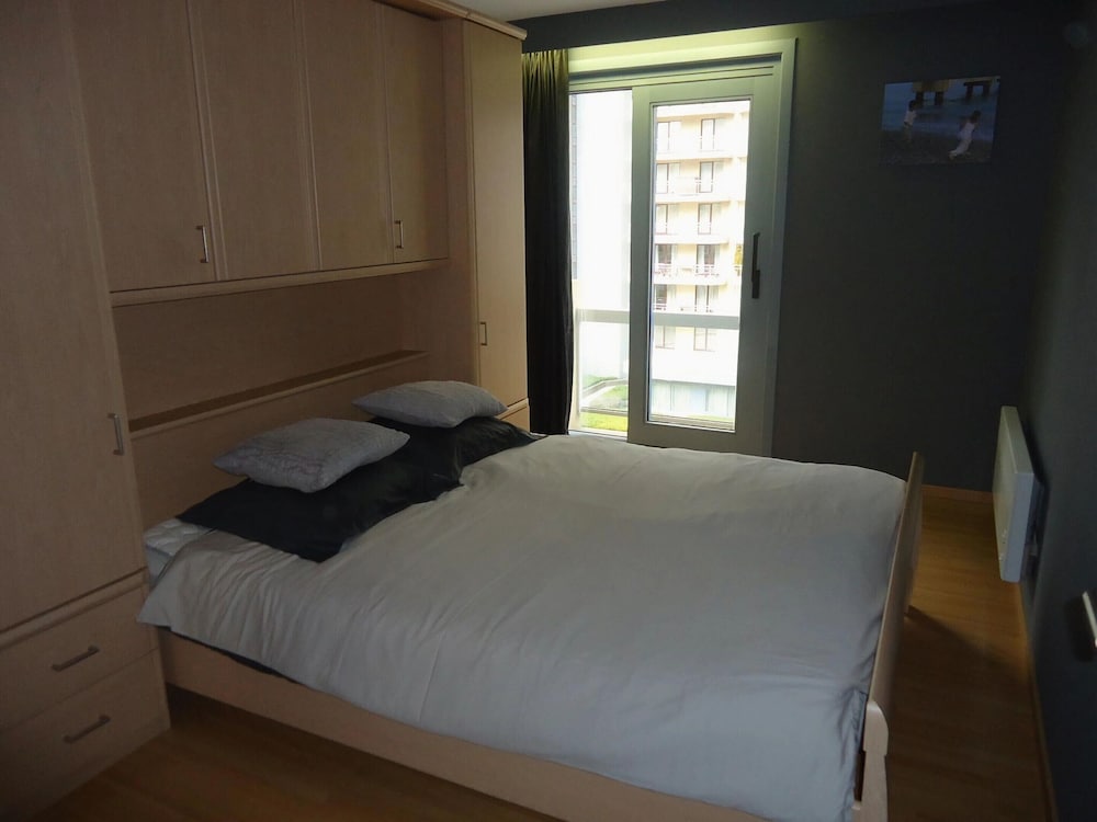 Apartment in Nieuwpoort Near Beach