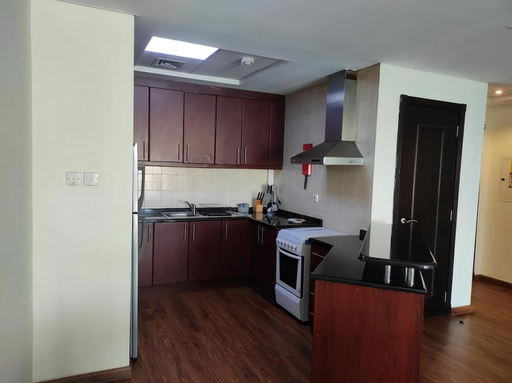 Lux BnB 1BD Discovery Gardens