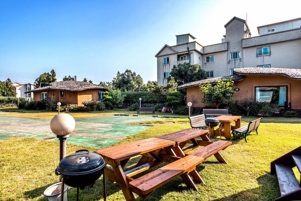 Angkurie Pension