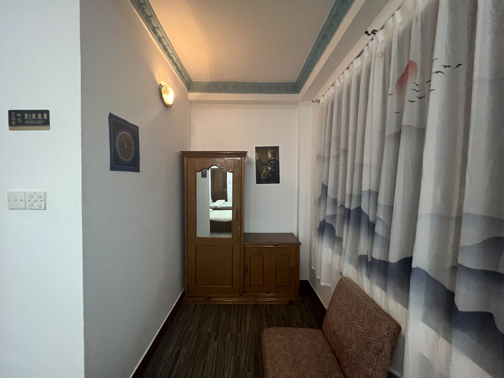 Photo 25