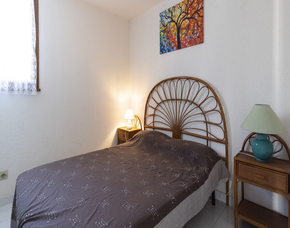 House in Agde Near Beach & City Center