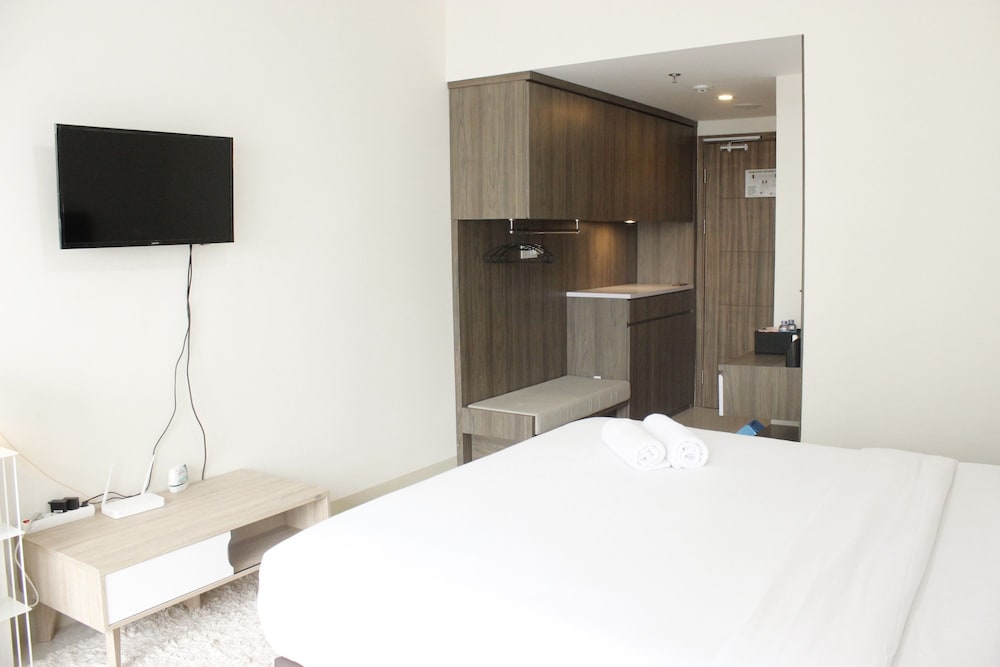 Modern Studio Apartment at Galeri Ciumbuleuit 3 view 4