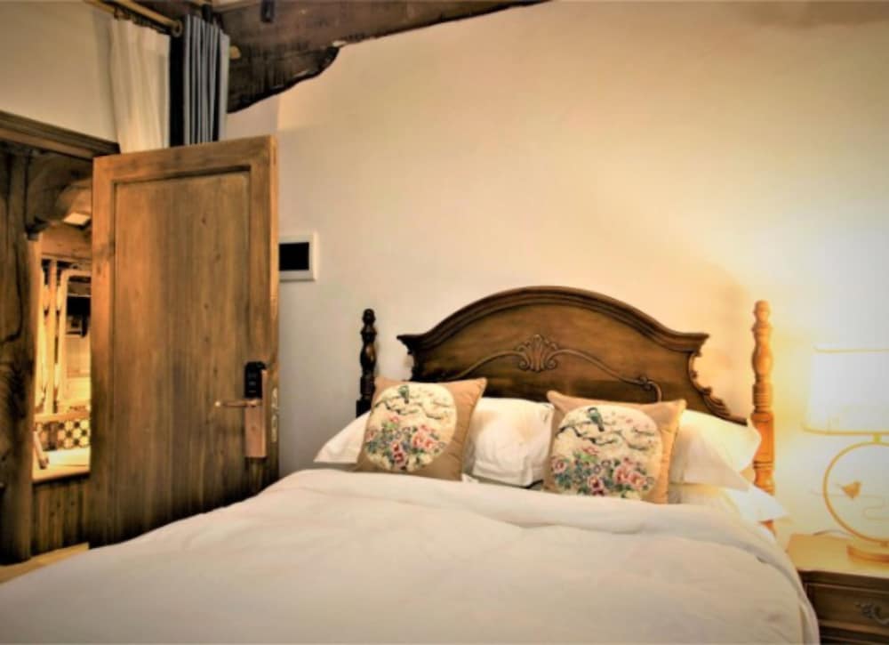 Colorful Mountain Boutique Inn