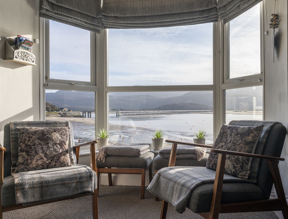 Harbour View - Flat 2
