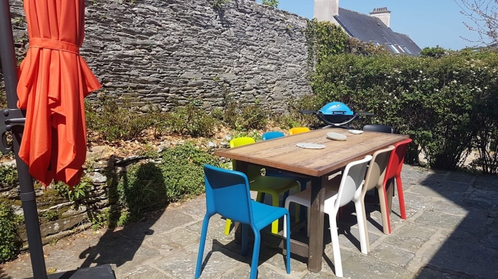 Holiday Home in Locquirec Near Sandy Beach