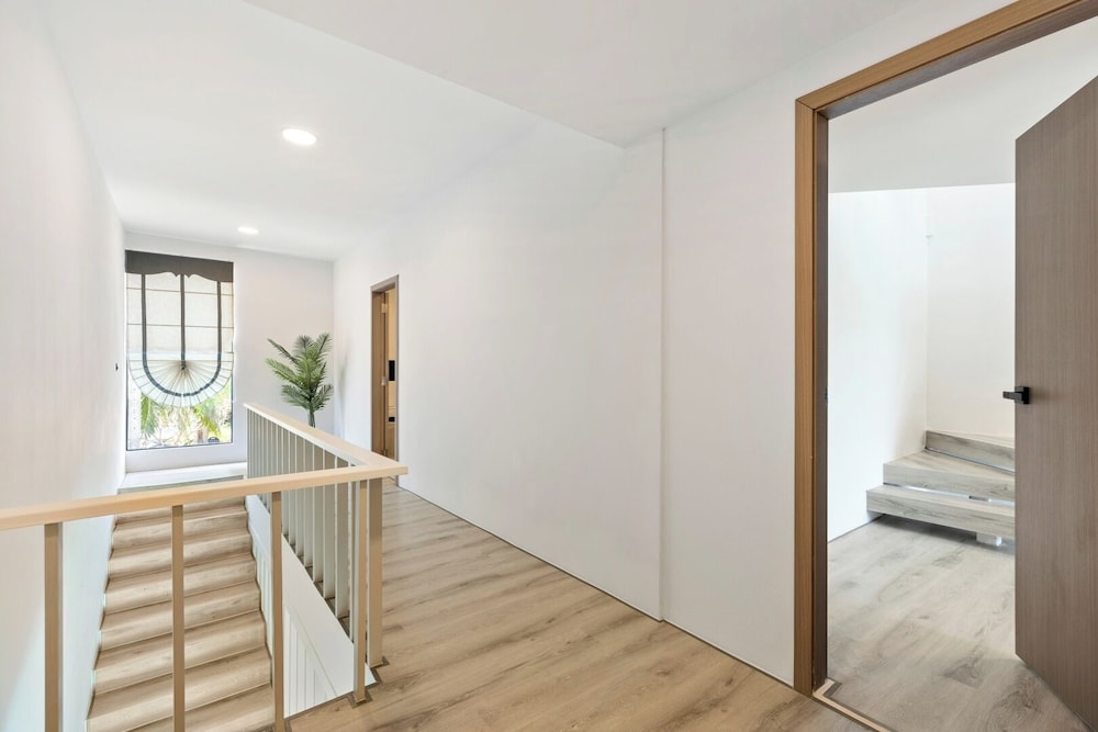 Zen Style Pool Access Townhouse