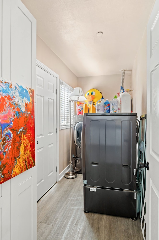 Whimsical Family Stay 10 Min Walk to PV Hospital