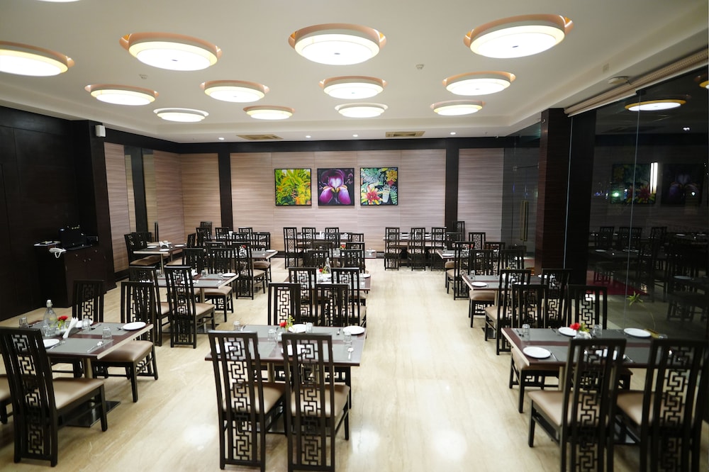 Hotel Grand Visava
