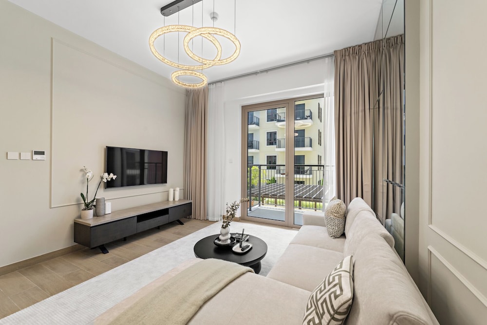 1BR La Sirene Waterfront Escape