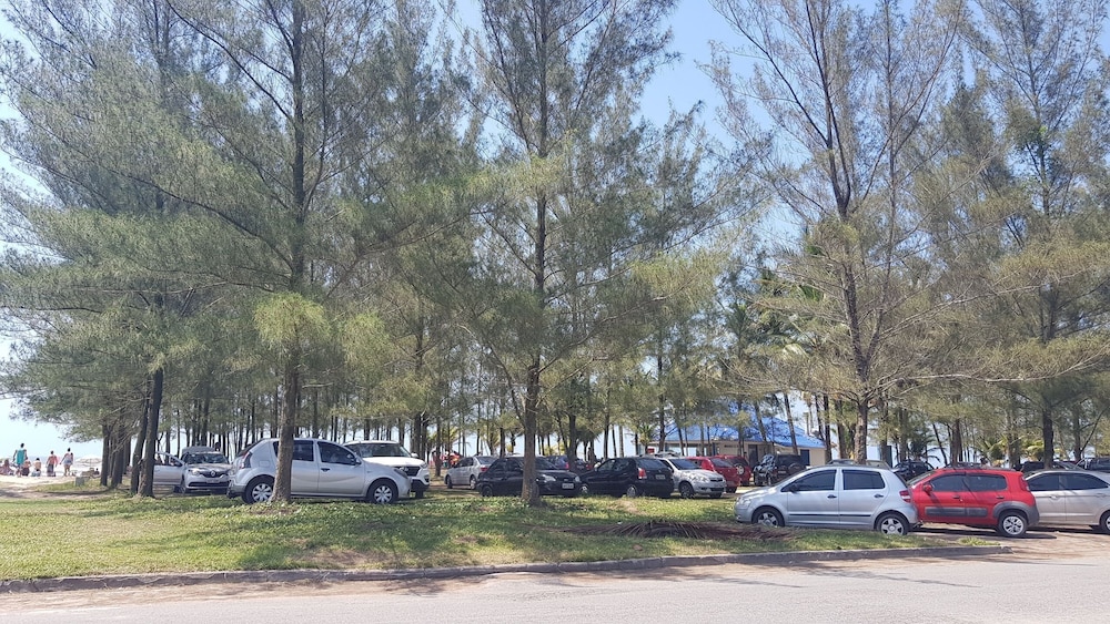 Seu Chalé na praia! SPA com Hidro Aquecida, Fogueira, Piscina, Bilhar