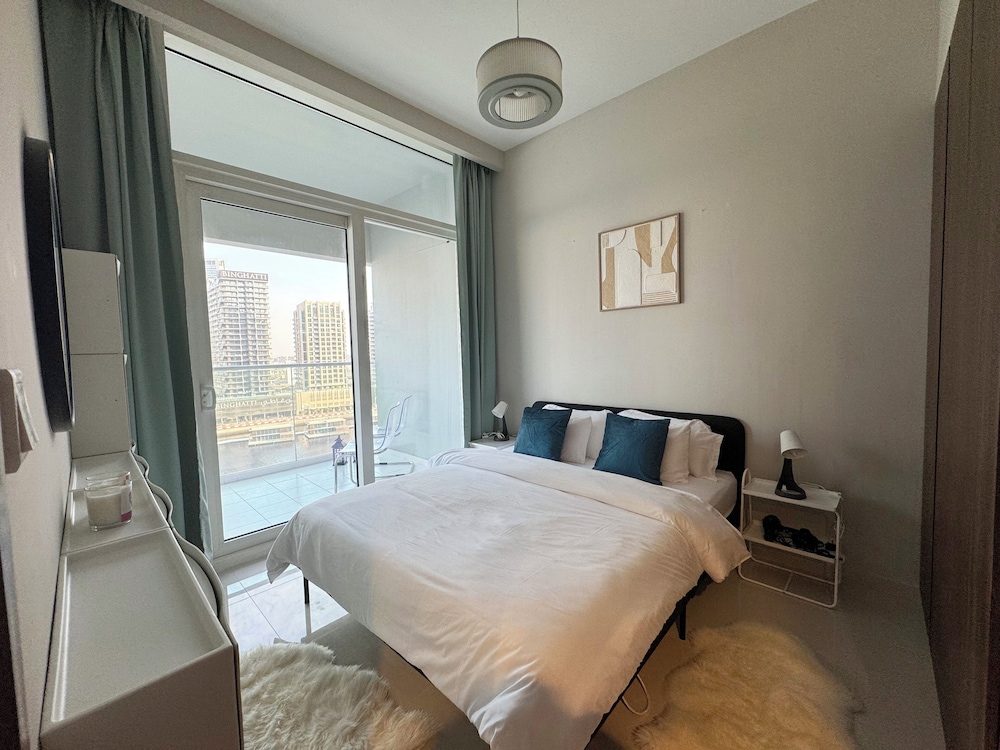 Damac Reva Residences 808