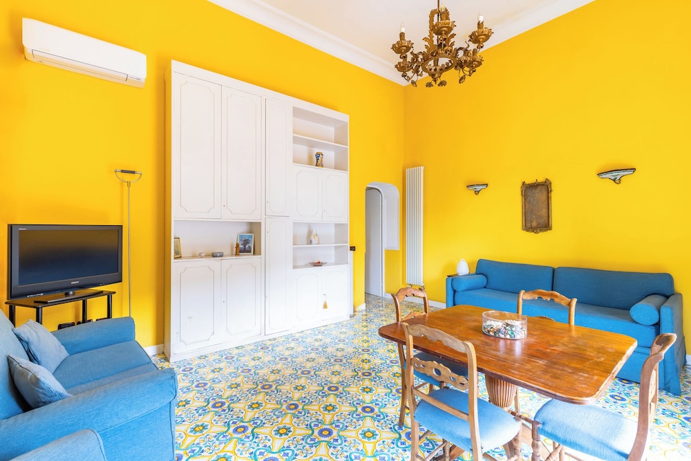 Santa Chiara Charming House With Terrace at Historical Center
