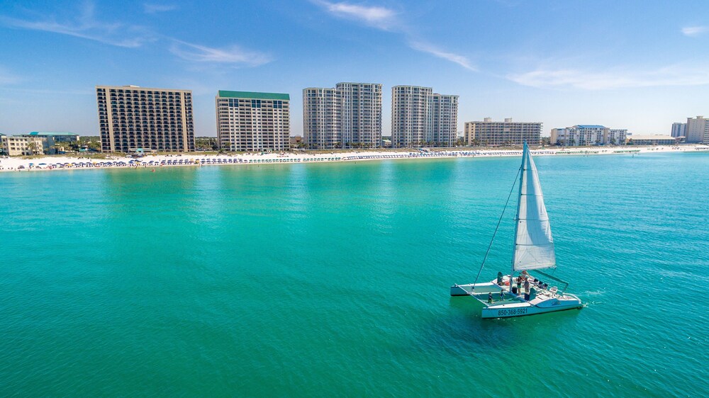 Silver Beach 1104w 3 Bedroom Condo