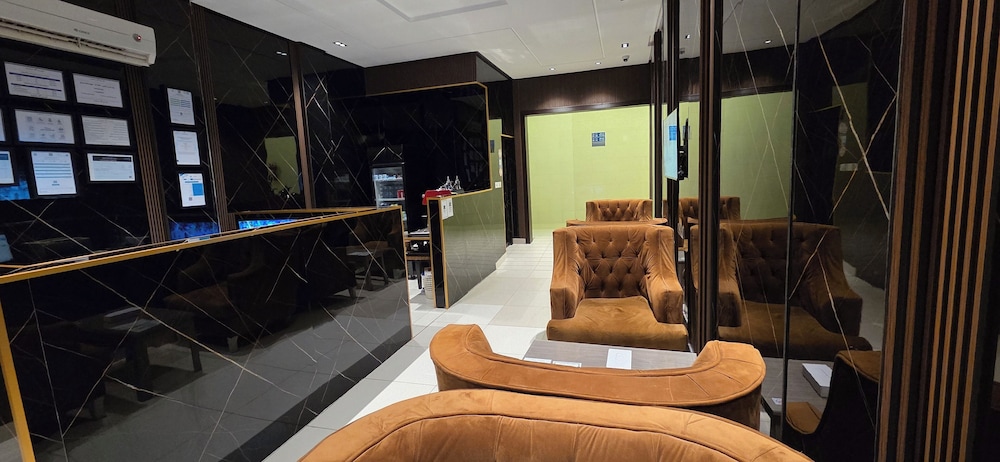 Afaq Suite suli
