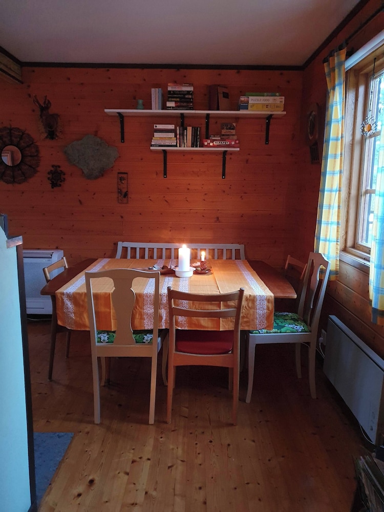 Villa w Open Fireplace and big Plot 5 min From the sea